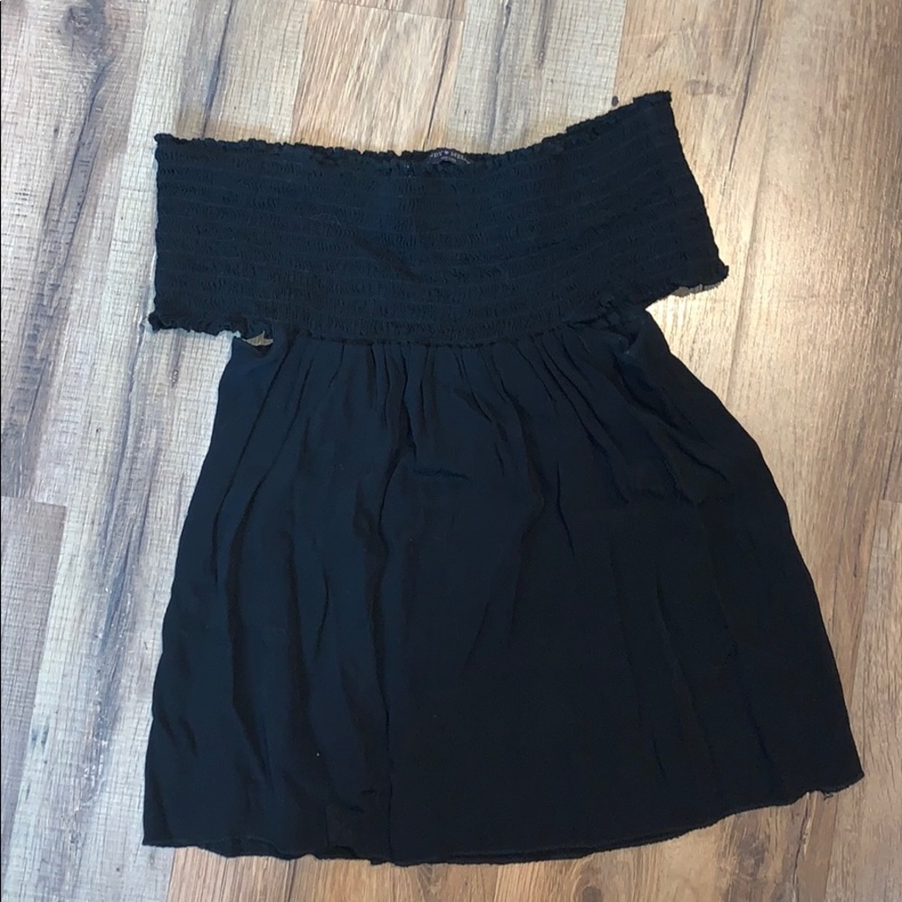 Brandy Melville Off the Shoulder stop